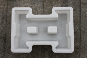 預(yù)制護(hù)坡模具該怎么養(yǎng)護(hù)？