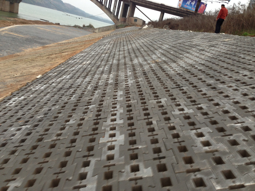 水利護坡磚塑料模具主要應用在哪些施工地點？