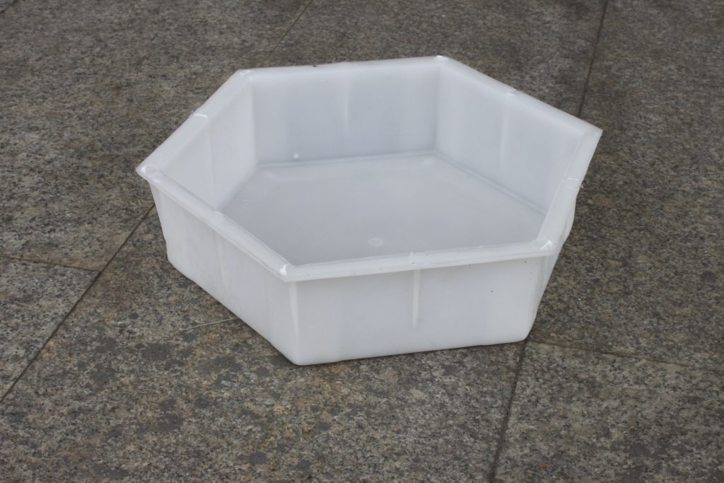 公路護(hù)坡塑料模具有哪些種類？