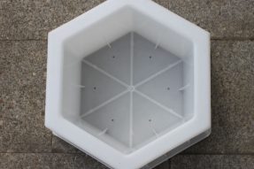 護坡六棱塊塑料模具你了解多少？