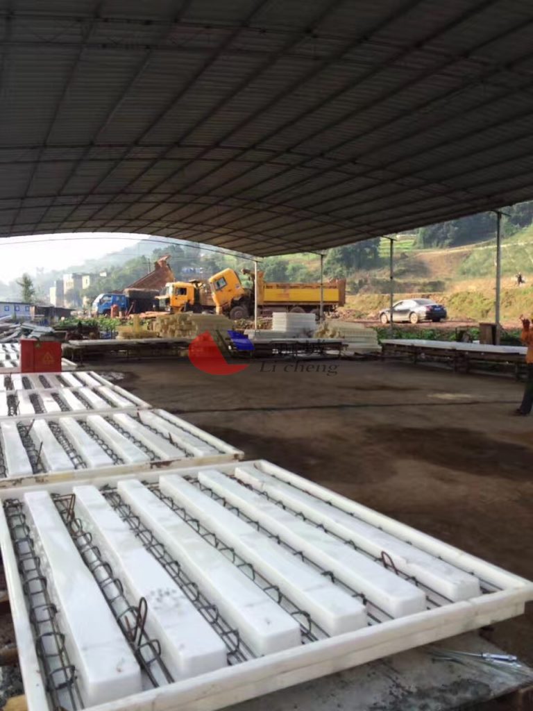 現(xiàn)澆水泥護(hù)欄模具施工工藝以及運輸要求